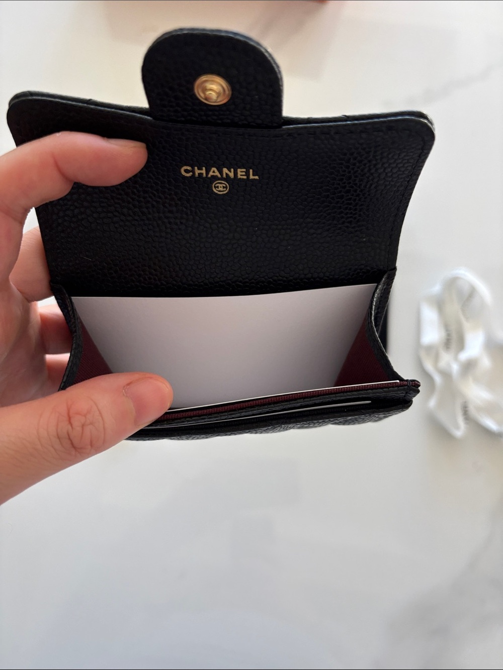 New CHANEL caviar  Black Quilted Leather Cardholder with Gold CC - Picture 6 of 8